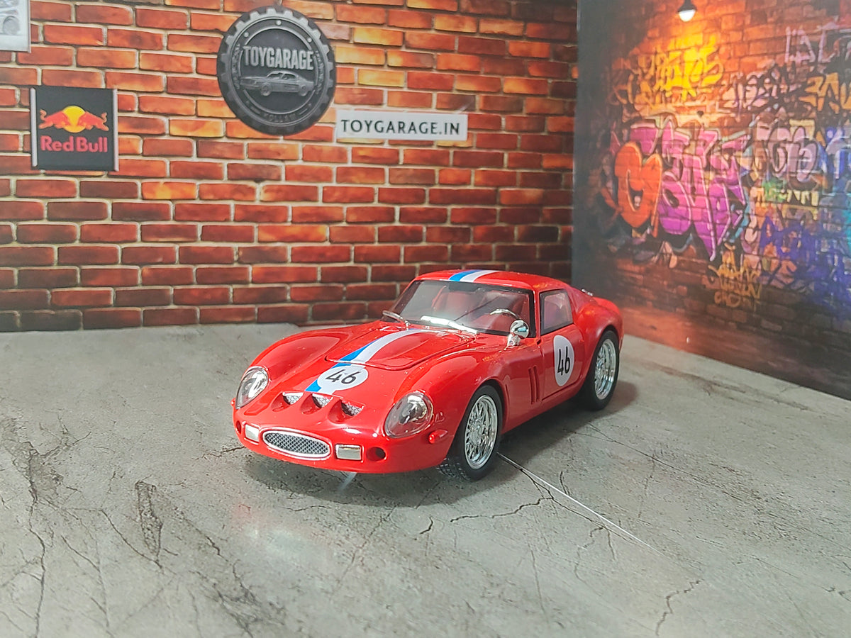 NO:21 FERRARI 250 GTO 1:32 SCALE