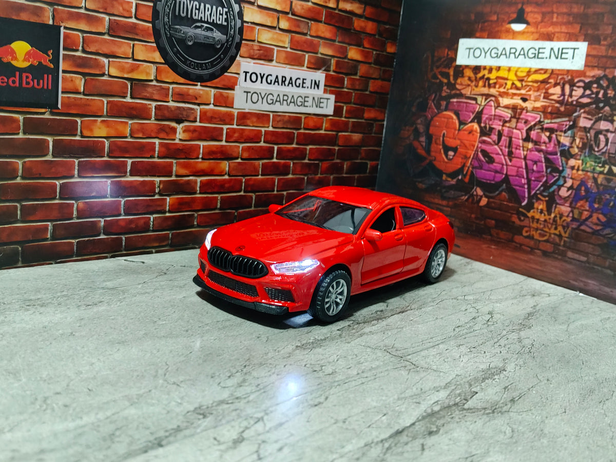 NO:6 BMW M8 T2 1:32 SCALE